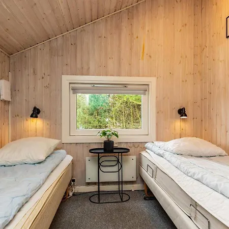 호텔 Four-bedroom In 1 4*