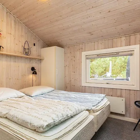 Four-bedroom In 1 호텔 Nordenbro Vesteregn